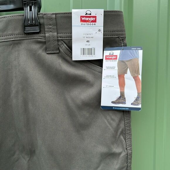 Men's Outdoor Performance Zip Cargo Short with UPF 50+ Size 46 - Picture 4 of 12